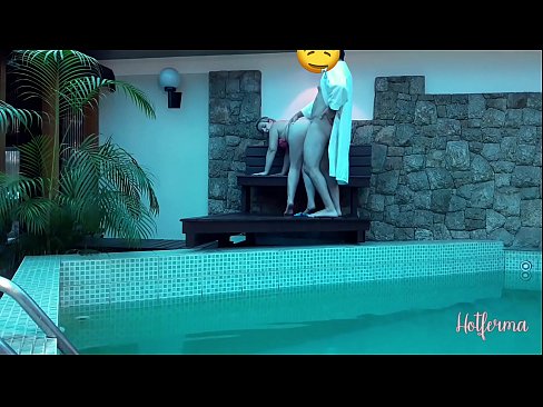 ❤️ A főnök meghívja a szobalányt a medencébe, de nem tud ellenállni egy forró ️❌ Porno at hu.pornolemon.ru